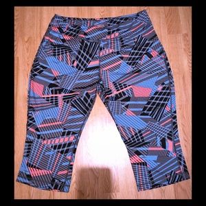BE INSPIRED WORKOUT ACTIVE WEAR CAPRIS
